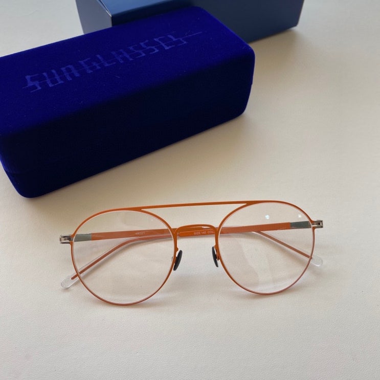 최근 인기있는 테필라 독일 디자이너 MYKITA 수작업 나사못이 없다 무용접 포인트 단아한 심플 무드 초경량 초슬림 스틴 추천해요 최근 인기있는 테필라 독일 디자이너 MYKITA 수작업 나사못이 없다 무용접 포인트 단아한 심플 무드 초경량 초슬림 스틴 추천해요