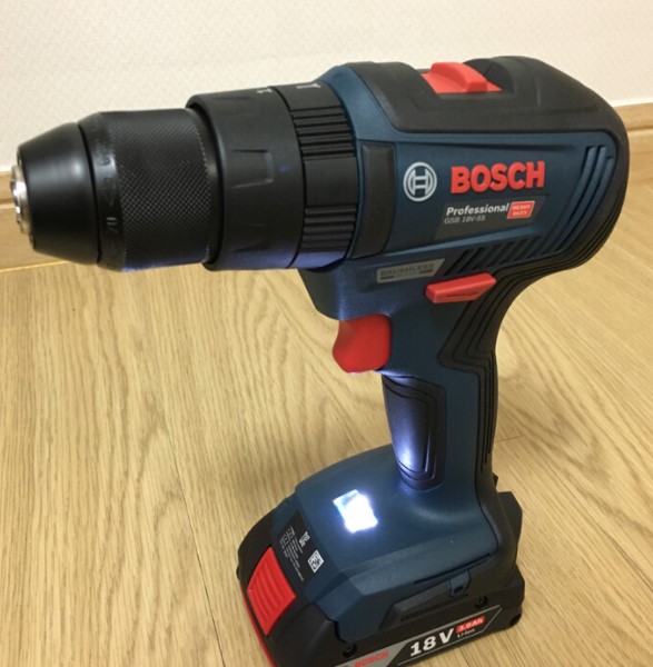  보쉬 전동드릴 18V 써봤습니다. BOSCH GSB18V-55 충전햄머드릴 컴팩트형 18V 2.0Ah 2개
