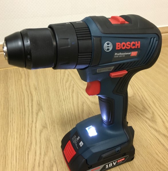 보쉬 전동드릴 18V 써봤습니다. BOSCH GSB18V-55 충전햄머드릴 컴팩트형 18V 2.0Ah 2개