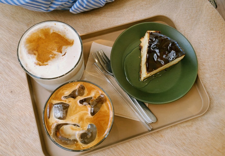  모란역 카페 라떼가 맛있는 ourur (아워 유어)