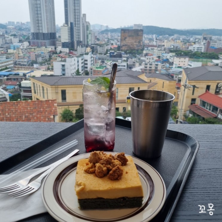  청주 / 서현진,김동욱 주연의 '너는 나의 봄' 촬영지 청주 수암골 카페 [오지]