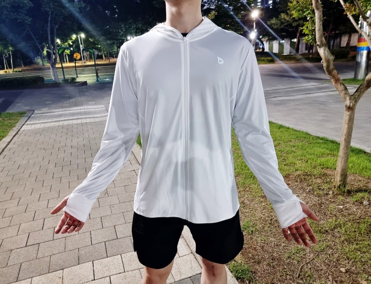 얇은후드집업 BALEAF 여름용 후드집업으로 합격 얇은후드집업 BALEAF 여름용 후드집업으로 합격