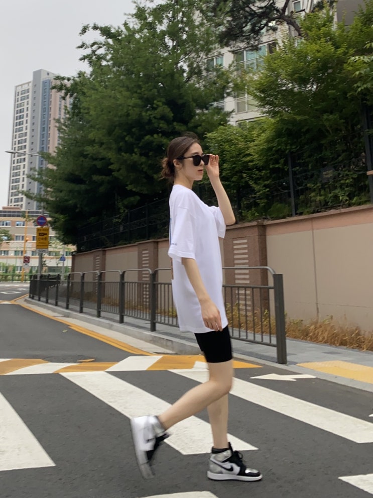  남여 커플 반팔 티셔츠 아끌(ARCLE)x하정우 콜라보 호랑이 와펜 티셔츠 브랜드