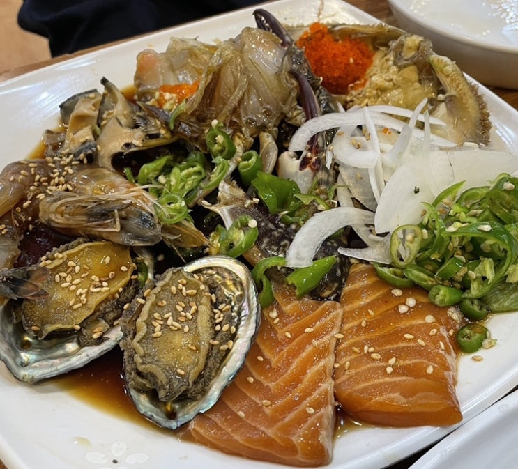  석촌역 맛집 방이동 한정식 본가진미간장게장 암꽃게 추천