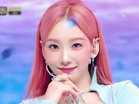 TAEYEON Taeyeon - Fin de semana / Escuchar / Reproducir / Letras / Video musical: Blog de Naver
