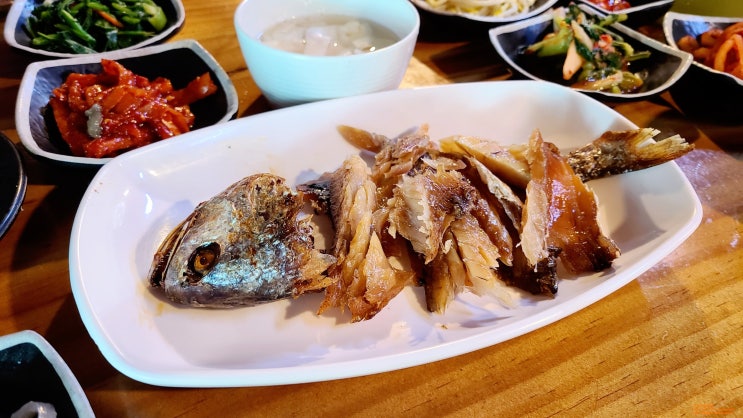  남양주 수석동 보리굴비 맛집 < 고향가는길 > 한식 한옥 식당
