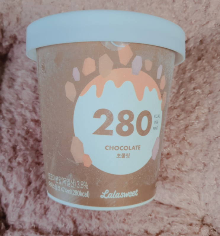  라라스윗 초코맛 먹었다