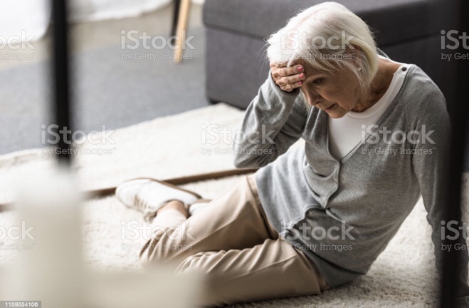  앉았다 일어날 때 어지러움 : 혹시 기립성 저혈압?