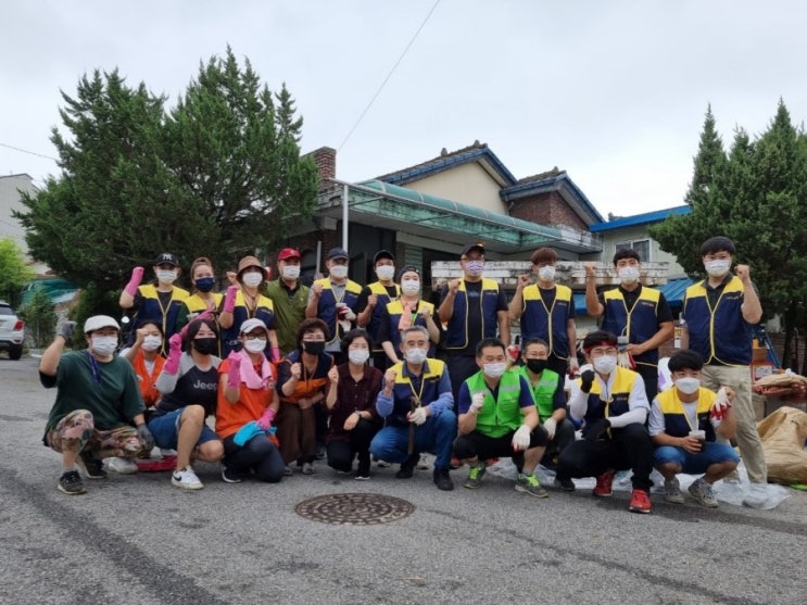  사랑의 나들목 주거환경개선 봉사활동, 프로일꾼러 윤충식
