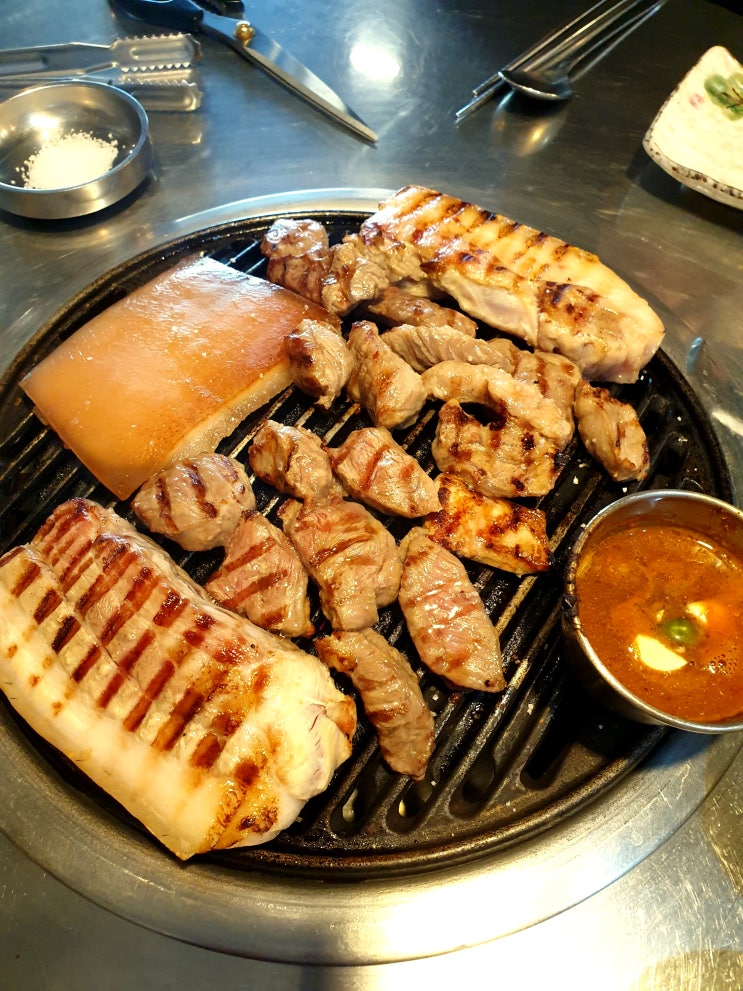  육즙이 팡팡 입안에서 사르르 녹는 <부천 맛집> 제주돈가돈