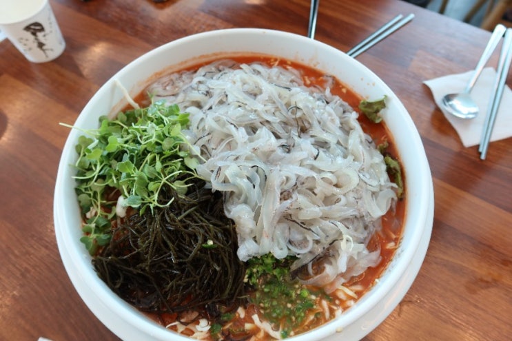  속초 봉포머구리집 물회가 엄청 유명하다던데