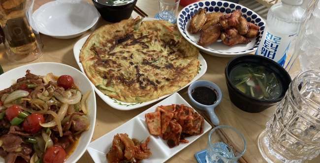  7월13일 : 새댁같은 자취녀 친구의 술상