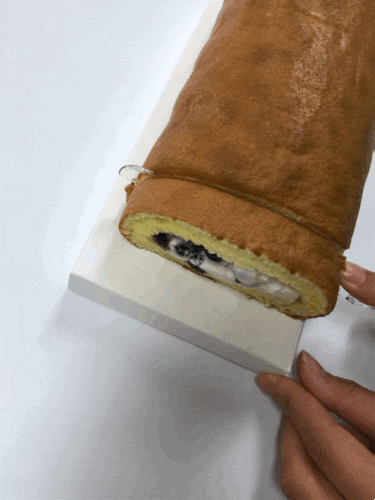 ‘르빵 명동성당점’ 빵종류 및 추천 메뉴, 블루베리 롤케이크 후기