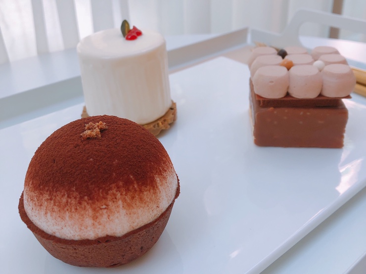  [서울대입구역] 샤로수길 디저트 감성 카페 / 관악구 티라미수 맛집 '앙뿌'