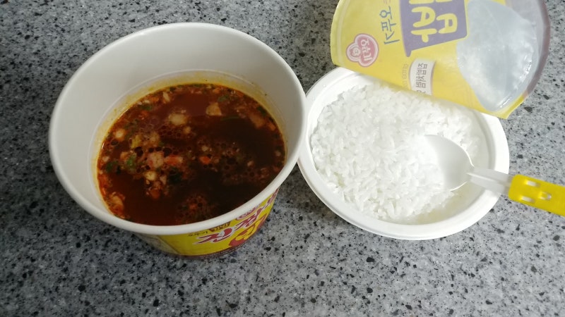 오뚜기 컵밥 진짬뽕밥 리뷰(feat.영양정보)