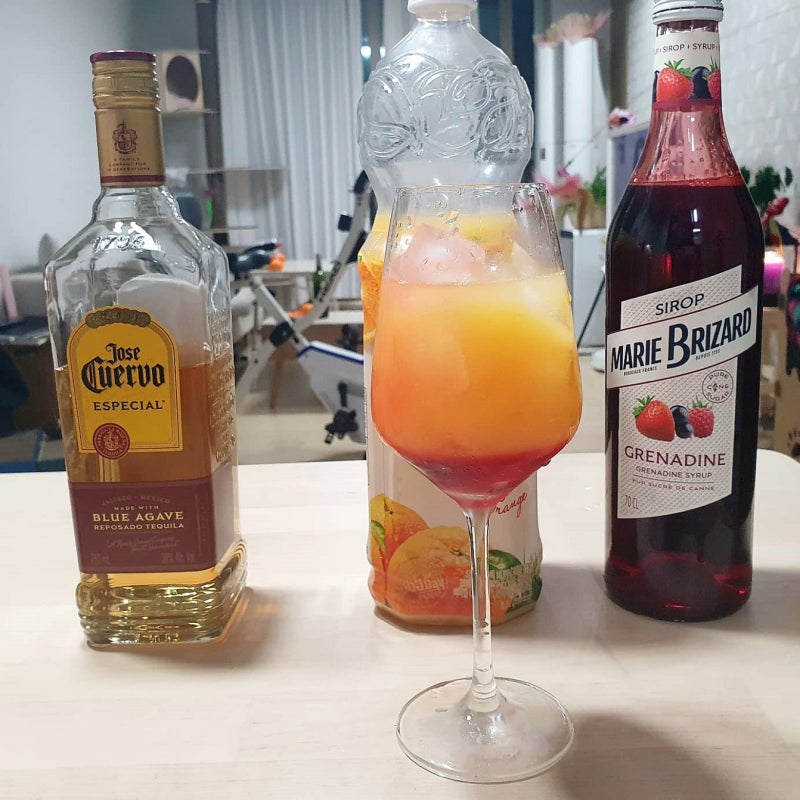 데킬라 먹는 법과 안주 그리고 칵테일 데킬라 선라이즈 (호세쿠엘보) : 네이버 블로그 데킬라 먹는 법과 안주 그리고 칵테일 데킬라 선라이즈 (호세쿠엘보) : 네이버 블로그