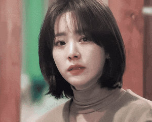 사람들이 왜 자꾸 우냐고 묻는 한지민 사람들이 왜 자꾸 우냐고 묻는 한지민