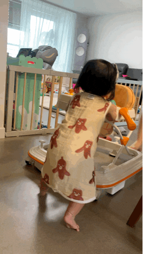  11개월 아기 | 스스로 걸음마 연습, 첫 걸음마 발 떼기