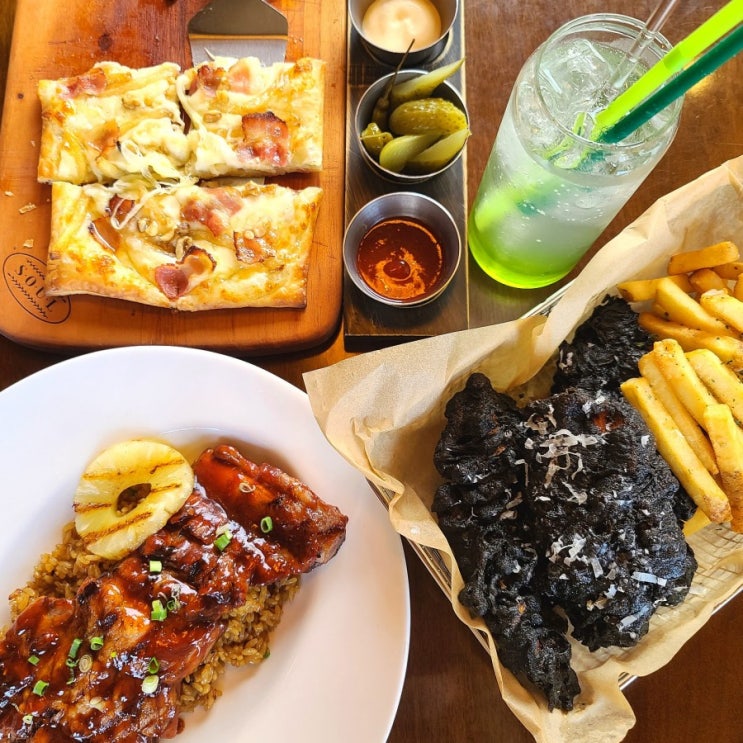  경주 황리단길 맛집_ 완벽한인생 이색적인 메뉴와 수제맥주