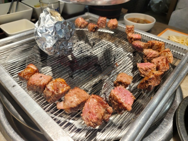 부천맛집/ 고기가 맛있는 전장군 숯불갈비 중동점