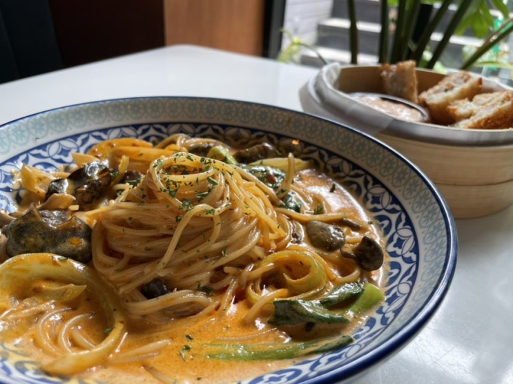  구구당 ; 강남역 맛집, 홍콩느낌 물씬 나는 퓨전 아시안 레스토랑