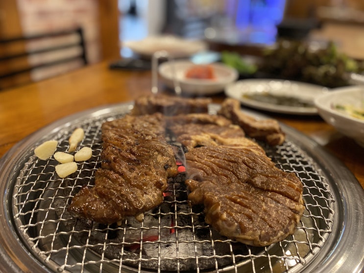  [신촌 맛집] 신촌 회식하기 좋은, 돼지갈비 고깃집 - 고기랑