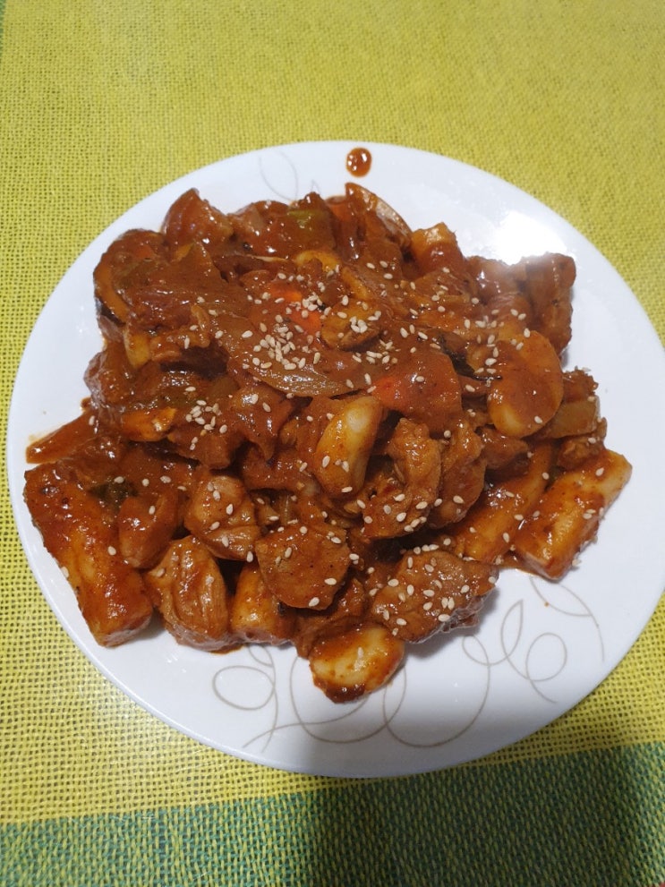  퇴근하고 집에 오니 엄마표 돼지 두루치기 !