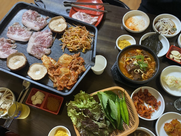  술 한잔 하기 좋은 김제고기집 부산에서 온 뒤통구이 * 선술집