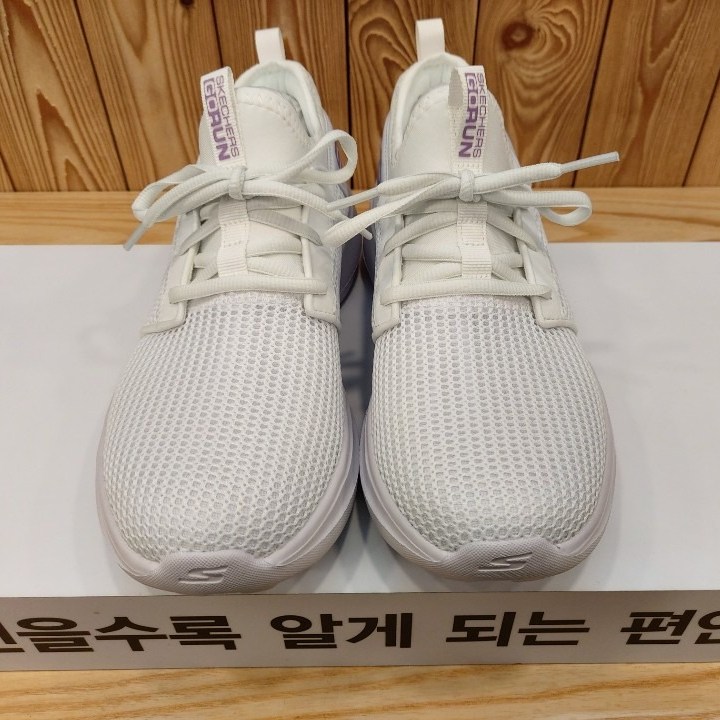 구매평 좋은 스케쳐스 발이 정말 편안한 고 런 패스트 여성 러닝화 추천해요 구매평 좋은 스케쳐스 발이 정말 편안한 고 런 패스트 여성 러닝화 추천해요