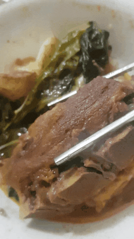 택배로 받아보는 부드러운 목뼈로 만든 감자탕밀키트 고여금 <감자탕패밀리> 택배로 받아보는 부드러운 목뼈로 만든 감자탕밀키트 고여금 <감자탕패밀리>