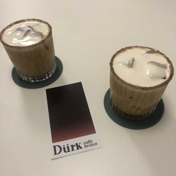  대구 앞산 안지랑역 카페 더크 Durk 힙한 카페