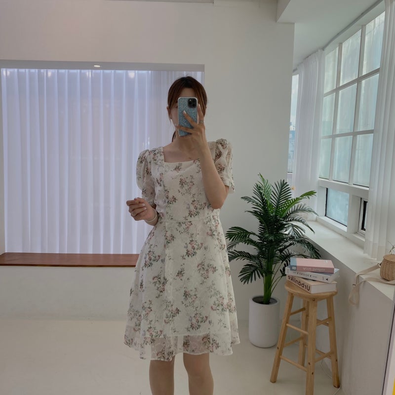 여자 여름 페미닌 데이트룩 코디, 오베르니 플라워 쉬폰 원피스 ♭