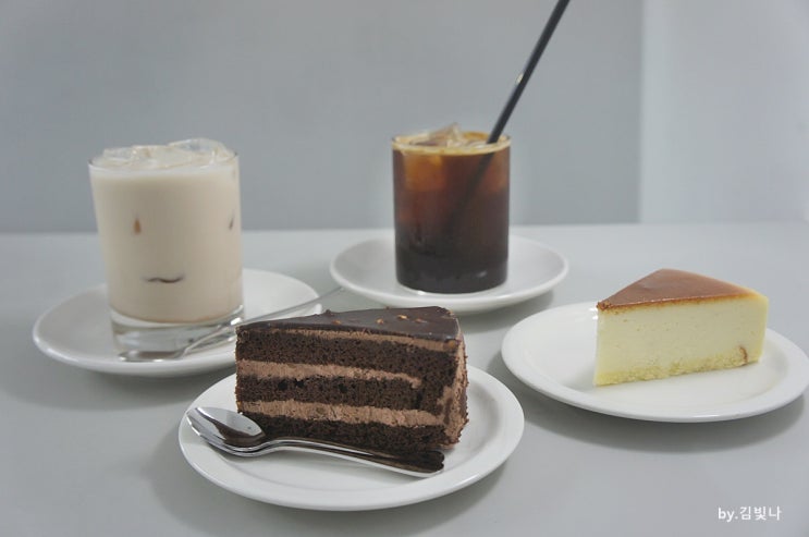  대학로카페 릴랙스인다운타운 분위기맛집이에요!