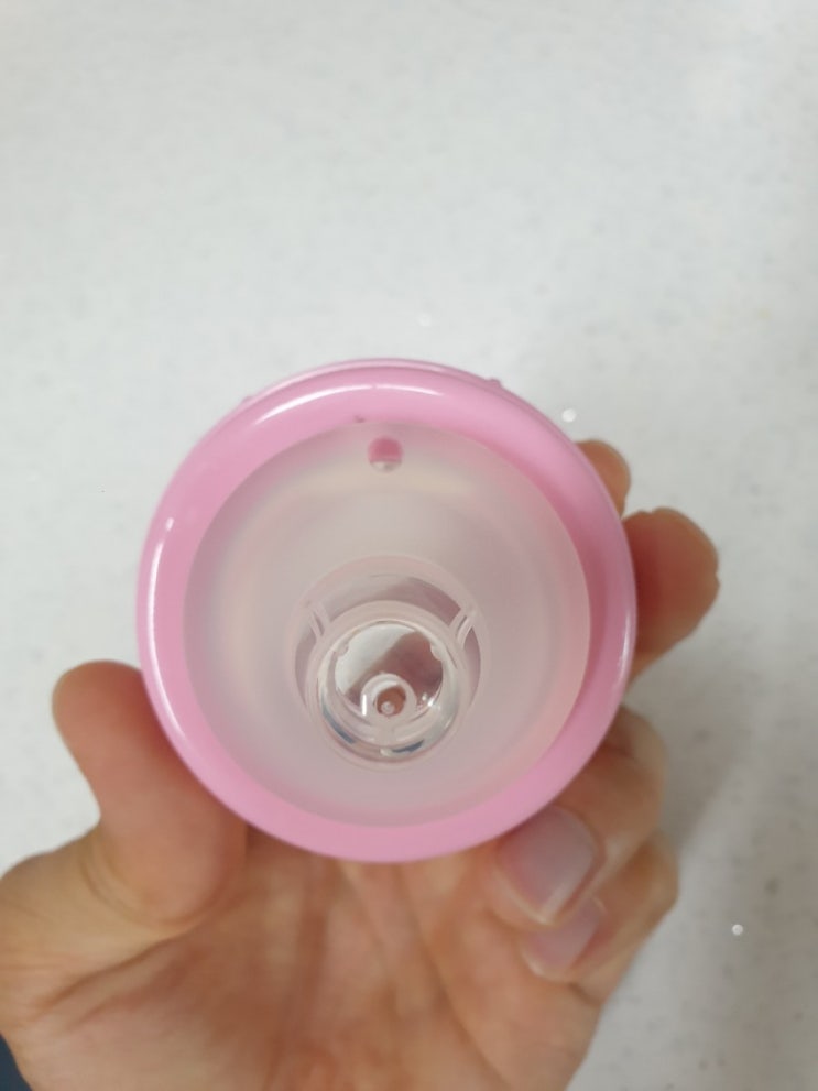  바비실 실리콘 유리젖병 240ml 와 스와비넥스 유리젖병 240ml 비교