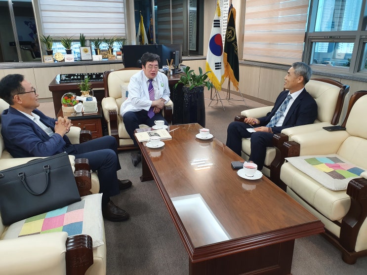  고신대학교복음병원 설립자, 개원일 고쳐질 수 있을까? / 고명길