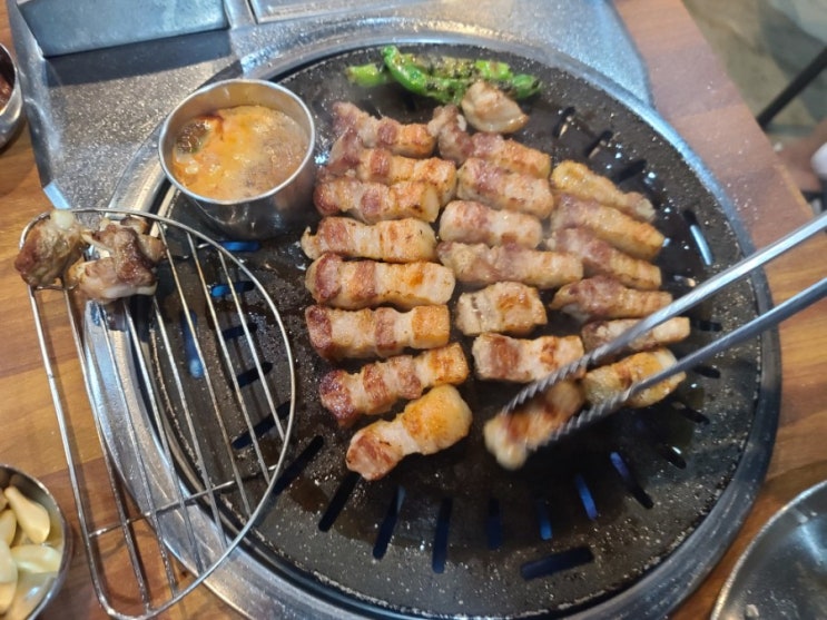 [제주]제주 협재 맛집 이색음식/흑돼지 오겹살이 살살녹는 인생맛집! 이어돈가 제주협재점 가즈아!!