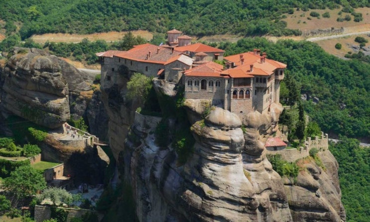 [세계의 경이로운 건축물들 20] 메테오라의 수도원들 (Meteora Monasteries)