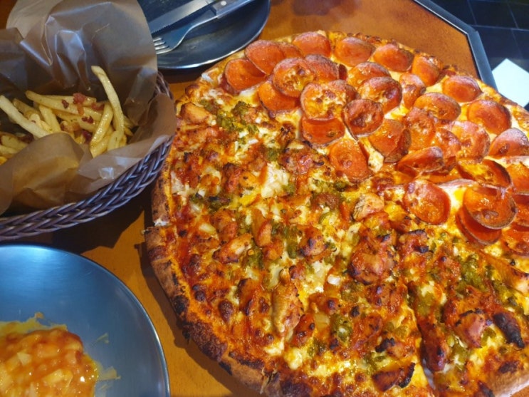  대구 교동 맛집] 동성로 피자 맛집 피맥하기 좋은 곳 '로니스도우'