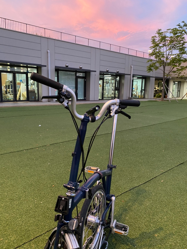  브롬톤 전조등으로 선택한 '몬스터 라이트 MB1300S'