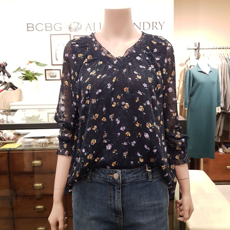  인기있는 BCBG _ 당일 발송 블라우스*진주 단추BL_B0B3B403 ···