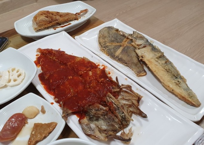 [양양맛집]하조대 1등 생선구이 백반집 '뚱이네마실'에서 배터지게 먹고왔어요