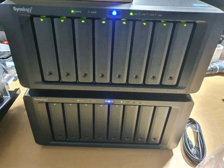 시놀로지 나스 설치 64TB 2대 현장 사진 5