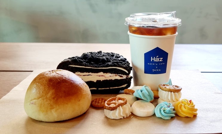  [인덕원 동편마을 카페] 하츠베이커리 빵 맛집 넓은 테라스와 루프탑까지