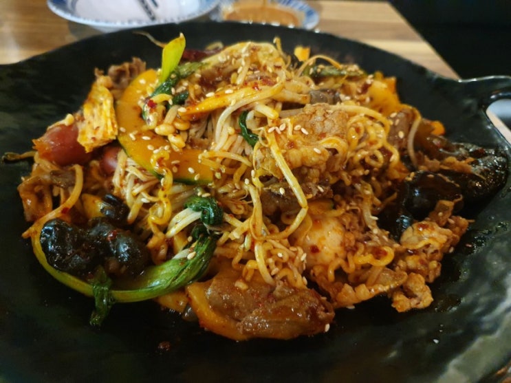  서울역 맛집 : 마라공방 (내 맘대로 재료 고르기)