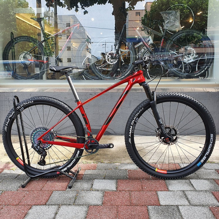  2021년 엘파마 판타시아 G29 AXS TE 스램 무선 12단 MTB 시마노XTR 디티스위스 셀레 산악 자전거 추천