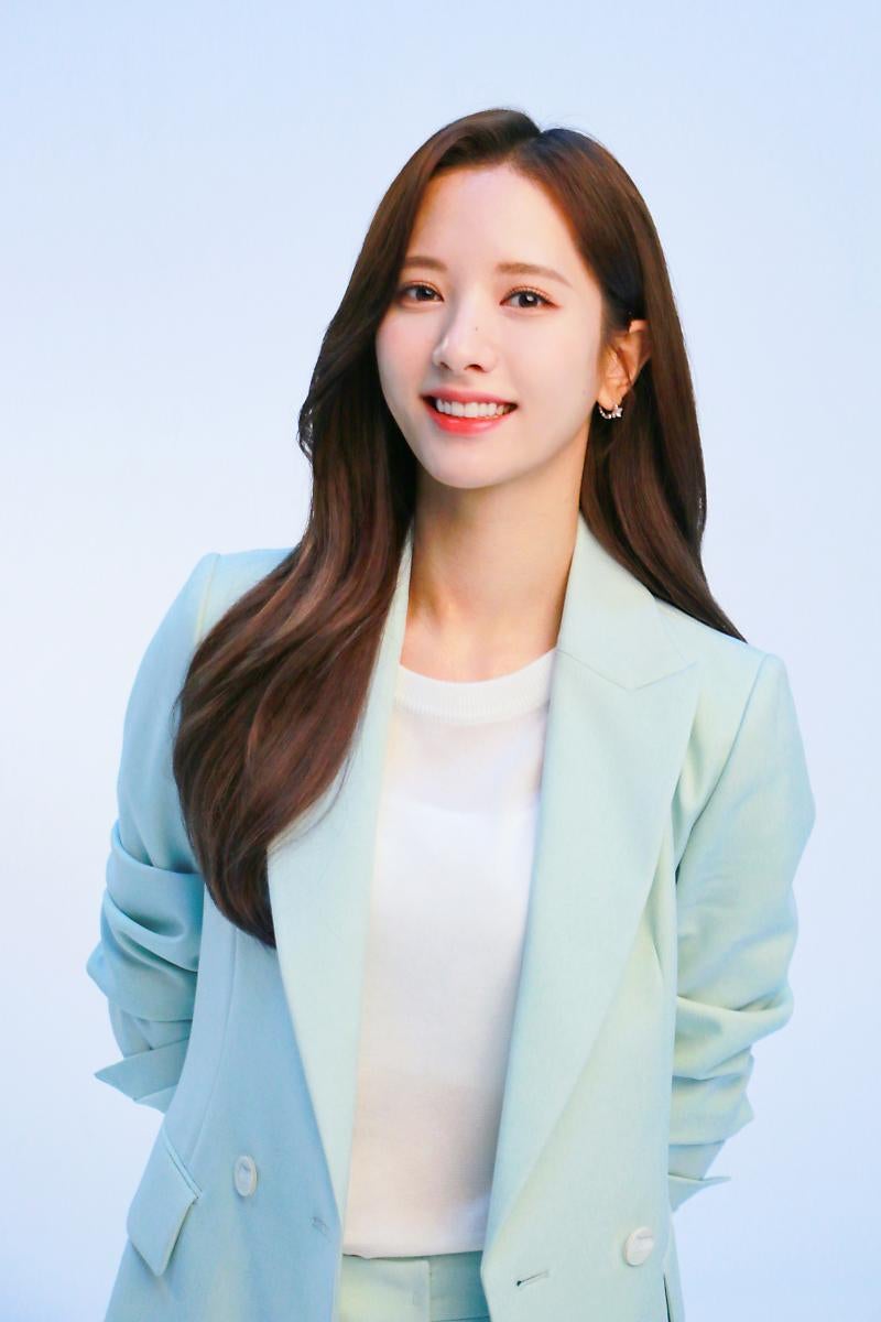입덕 아이돌 찾기) 우주소녀 보나: 우주소녀의 센터, 대표 비주얼, 연기돌, 이리보나 저리보....