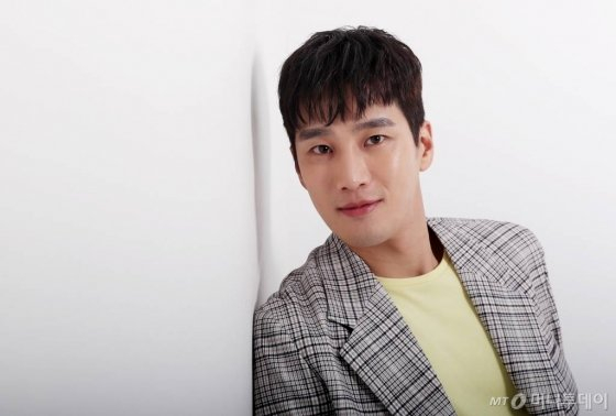  안보현 뻑가 구독 논란 관리자 실수라고 해명 사과