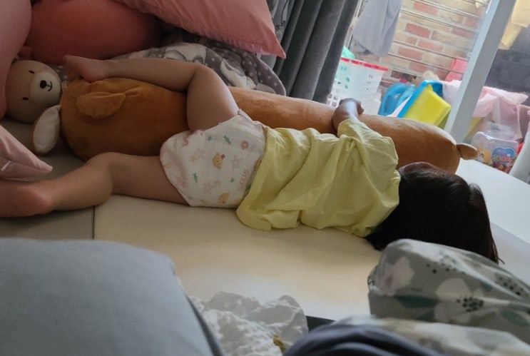  797일 육아일기 잘때가 제일예뻐