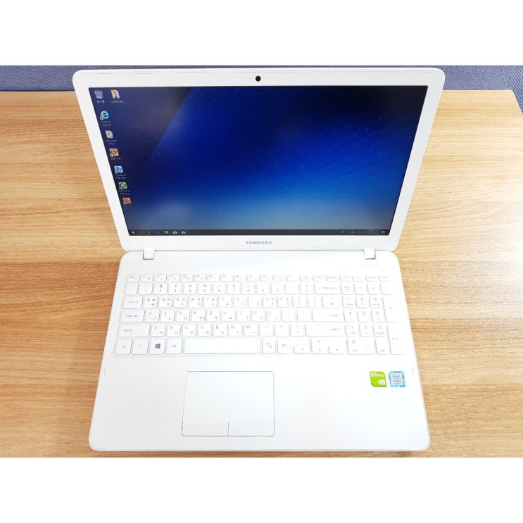최근 인기있는 삼성노트북5 NT500R5M-X54W 15인치 중고 리퍼노트북 좋아요