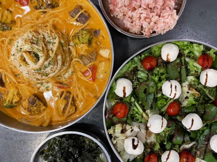  바비레드 강남본점 ; 강남역 파스타, 샐러드와 레드 크림 파스타가 맛있는 신논현역 맛집
